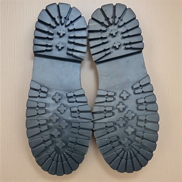 ***SOLD*** NWOB - Black Platform Loafers - Women’s Size 8 - Picture 6 of 6